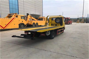 沙坡头非事故拖车