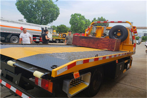 沙坡头附近拖车电话号码服务